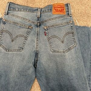 Womens Levi Wedgie Straight Jean, Size 26